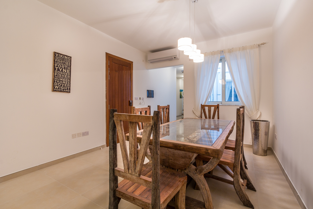 Sliema, Furnished Duplex Apartment's Image 3