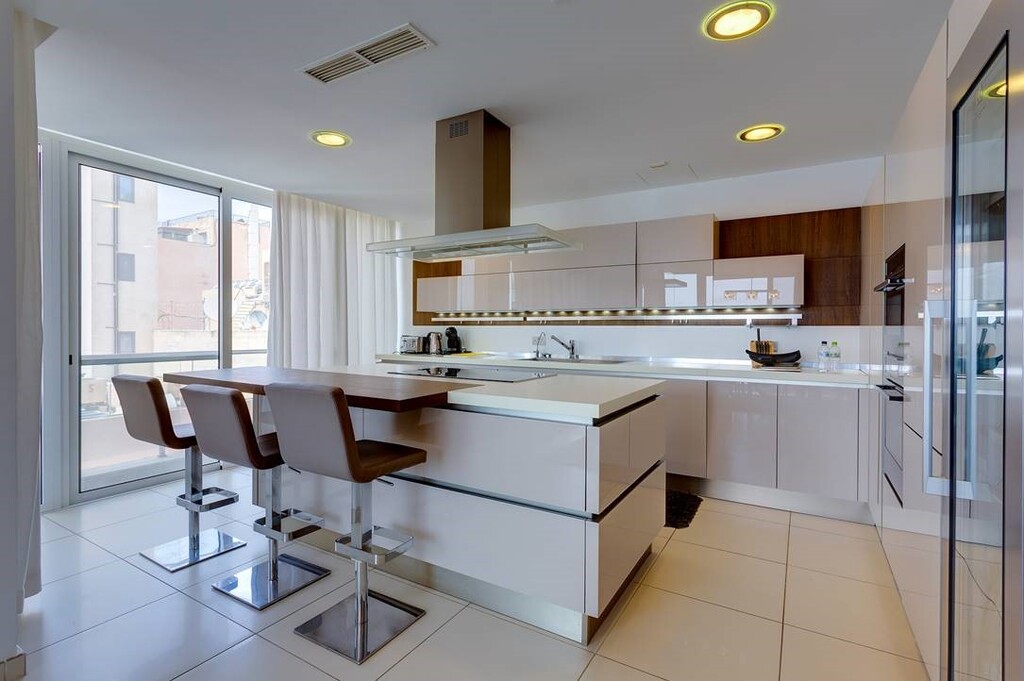 Sliema, Furnished Apartment's Image 5