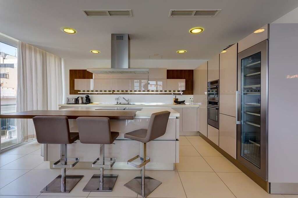 Sliema, Furnished Apartment's Image 6