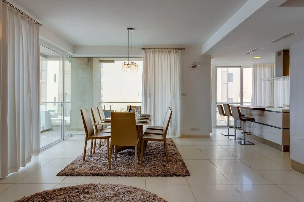 Sliema, Furnished Apartment's Image 9