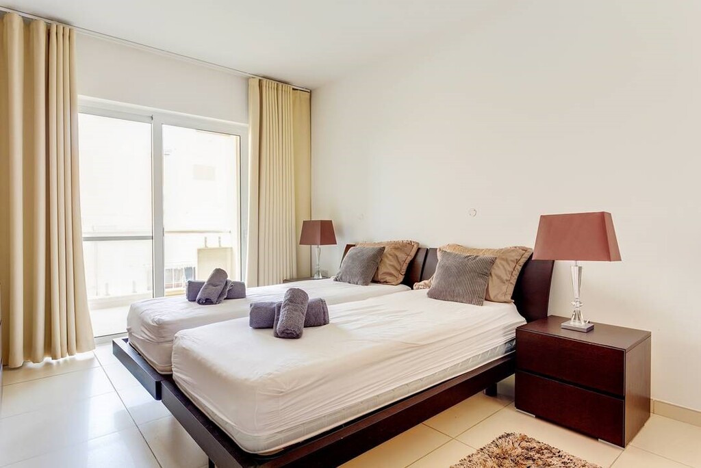 Sliema, Furnished Apartment's Image 11