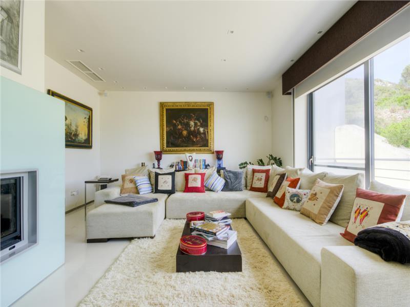 Santa Maria Estate, Furnished Villa's Image 7
