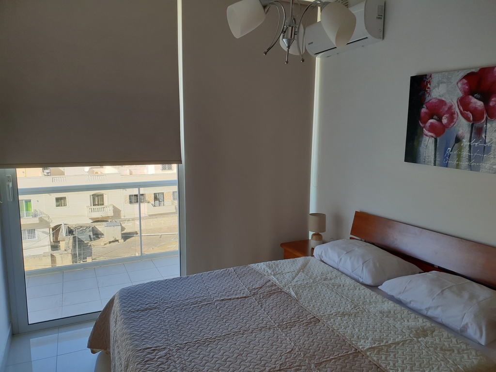 St Julians, Furnished Penthouse's Image 3