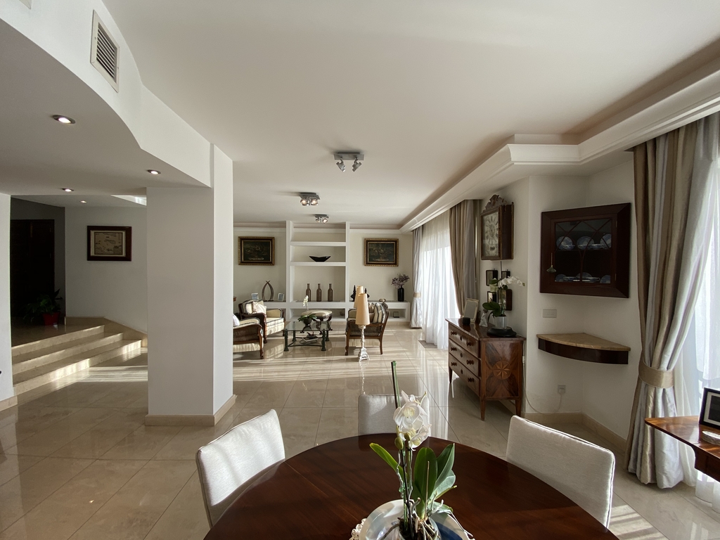 Portomaso, Furnished Apartment's Image 3