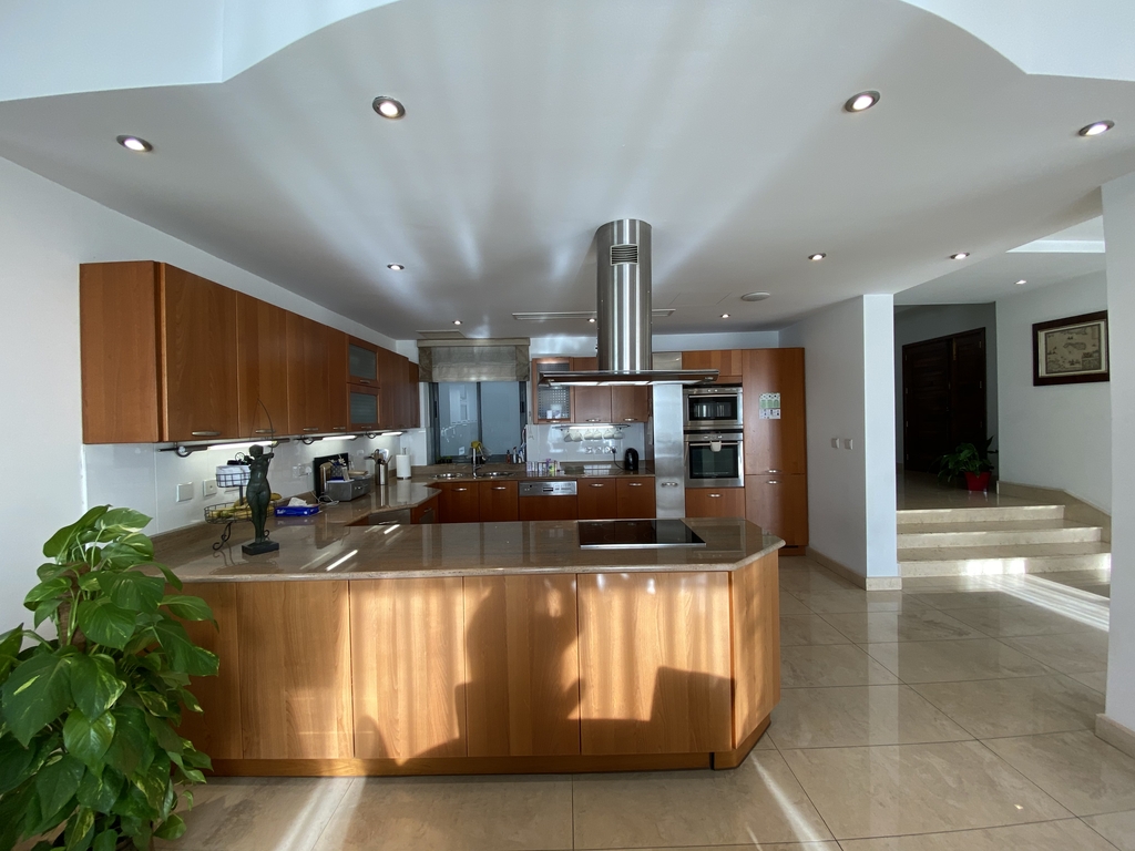 Portomaso, Furnished Apartment's Image 4