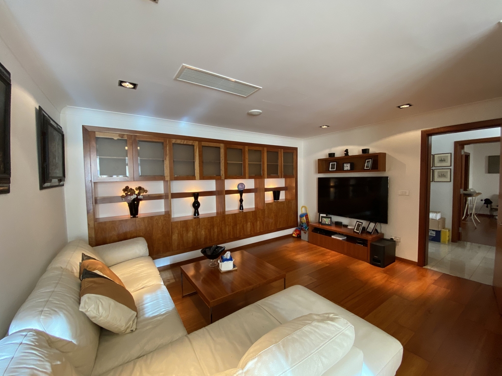 Portomaso, Furnished Apartment's Image 6
