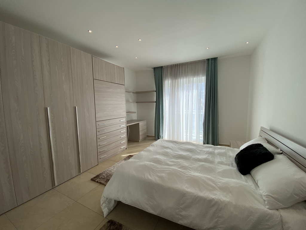 Fort Cambridge, Furnished Apartment's Image 6
