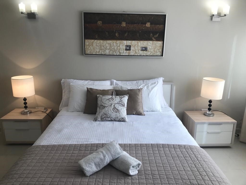 Sliema Seafront Apartment's Image 8