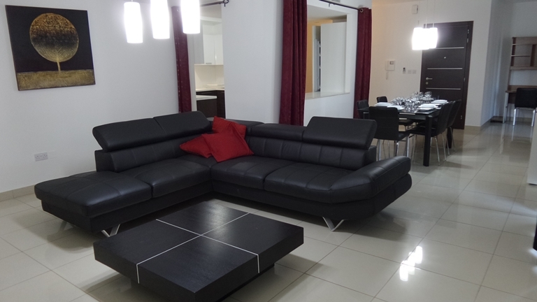 P_003490_Living.2.jpg