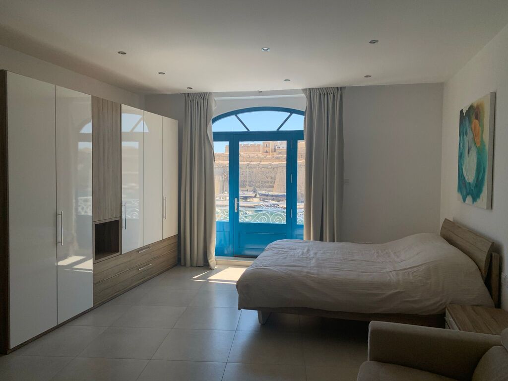 Kalkara, Furnished Penthouse's Image 11