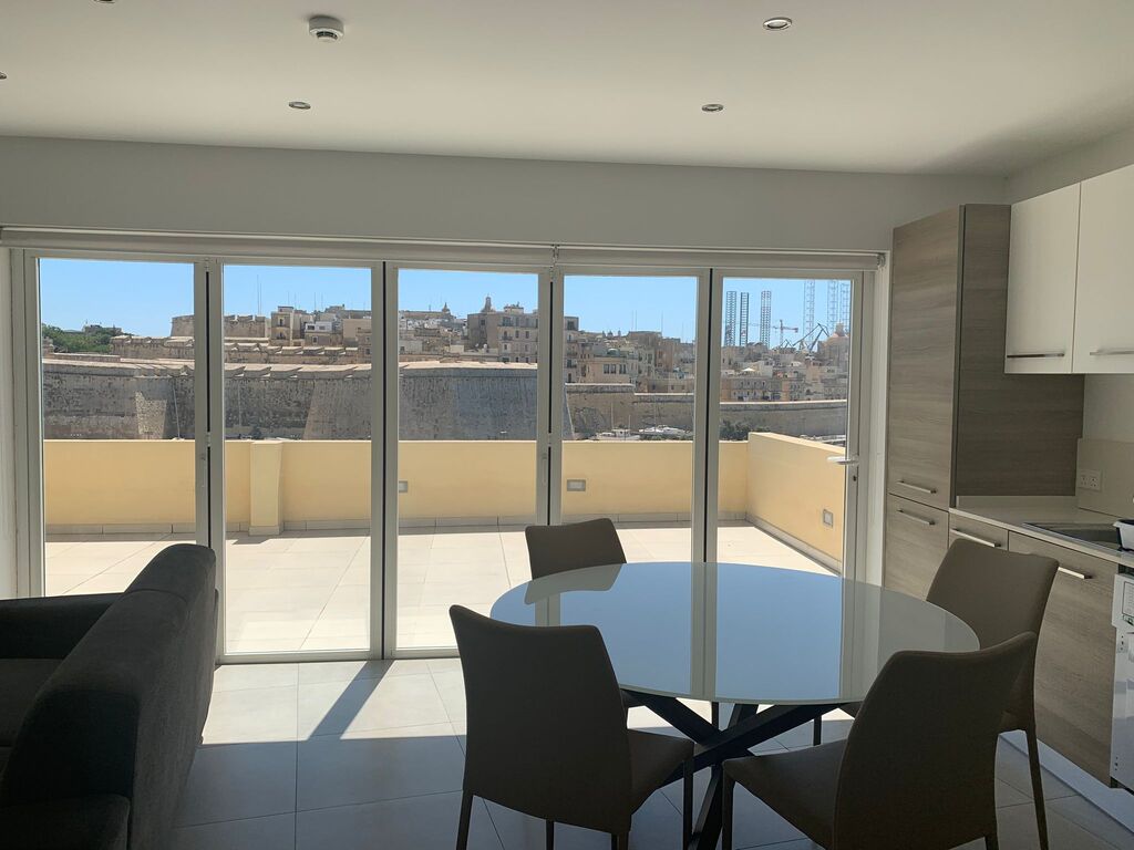 Kalkara, Furnished Penthouse's Image 5