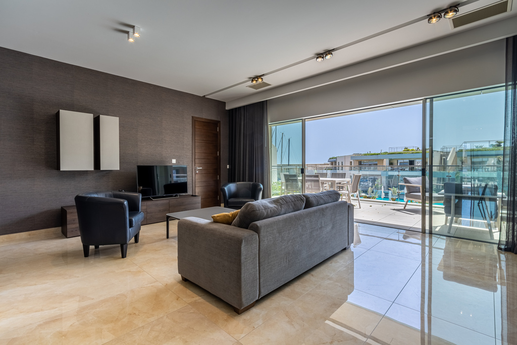 Laguna Portomaso Luxury Furnished Apartment's Image 5