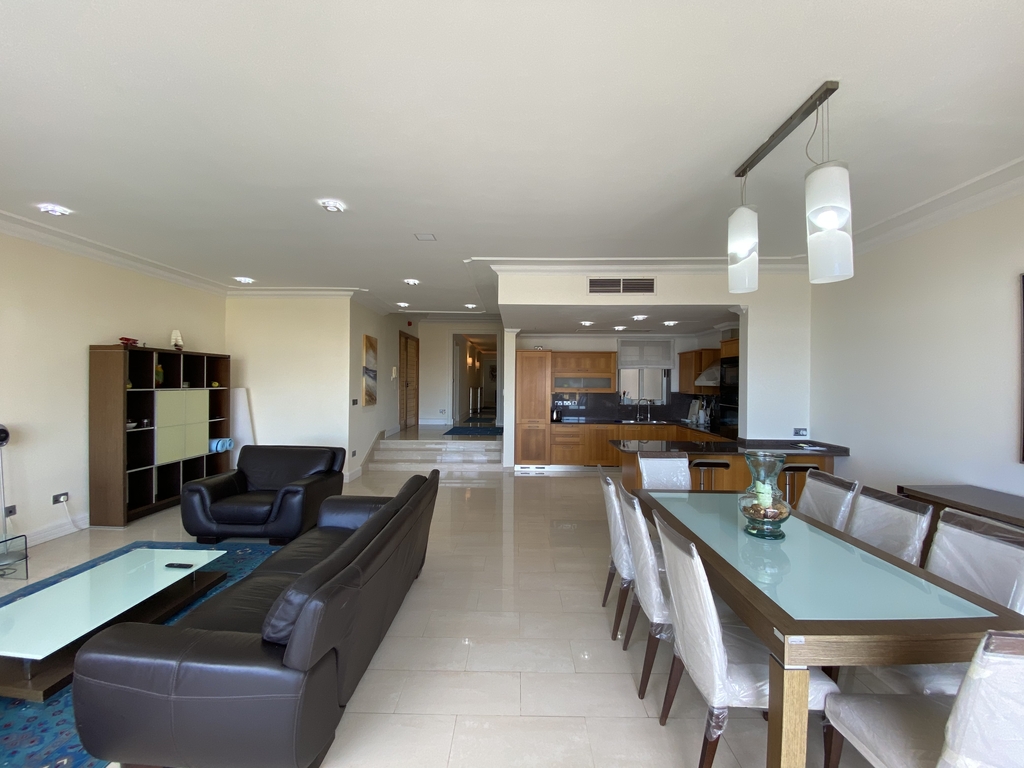 Portomaso, Furnished Apartment's Image 3