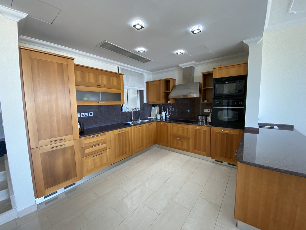 Portomaso, Furnished Apartment's Image 4