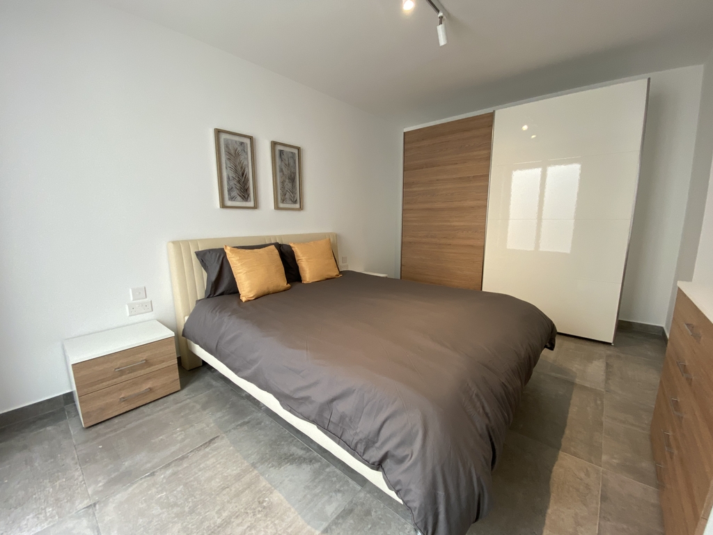 Swieqi Furnished Semi-detached Villa's Image 9