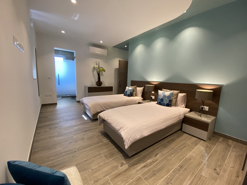Swieqi Furnished Semi-detached Villa's Image 13