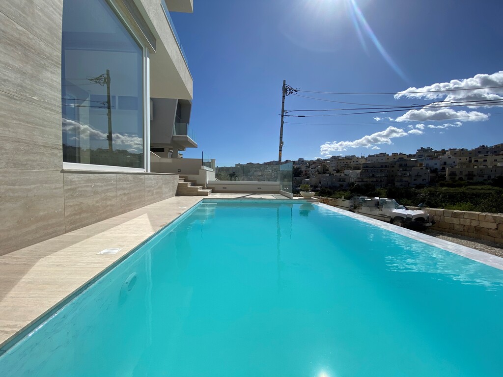 Swieqi Furnished Semi-detached Villa's Image 5