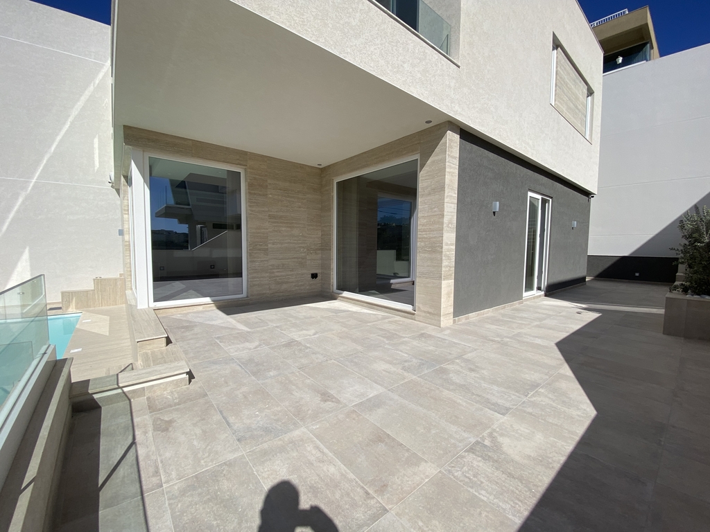 Swieqi Furnished Semi-detached Villa's Image 6