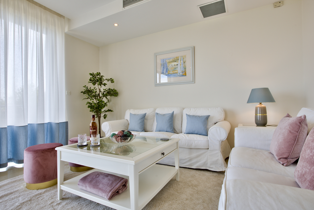 P_003619_Sitting_room_in_Madlien
