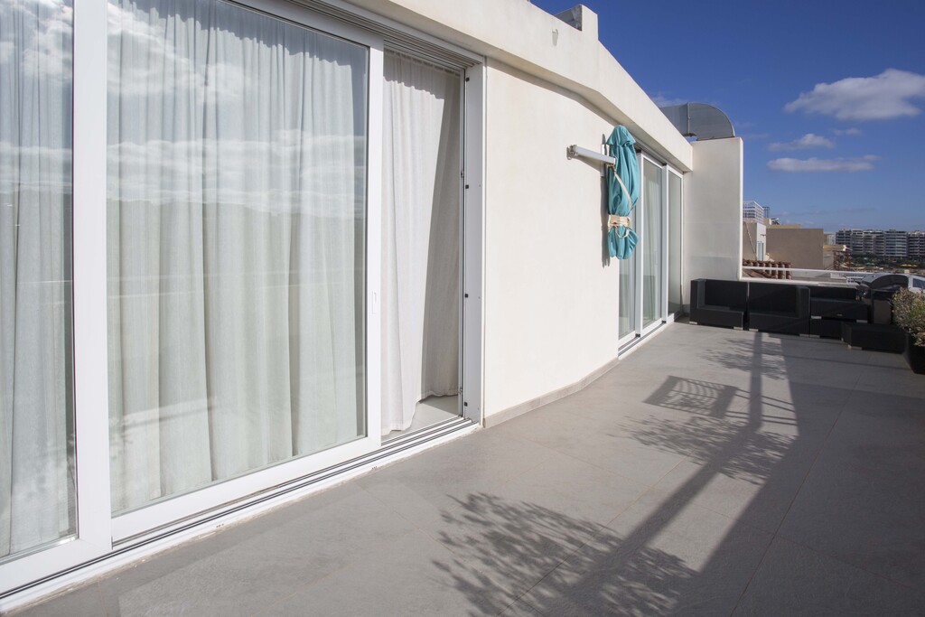St Julians, Furnished Penthouse's Image 7