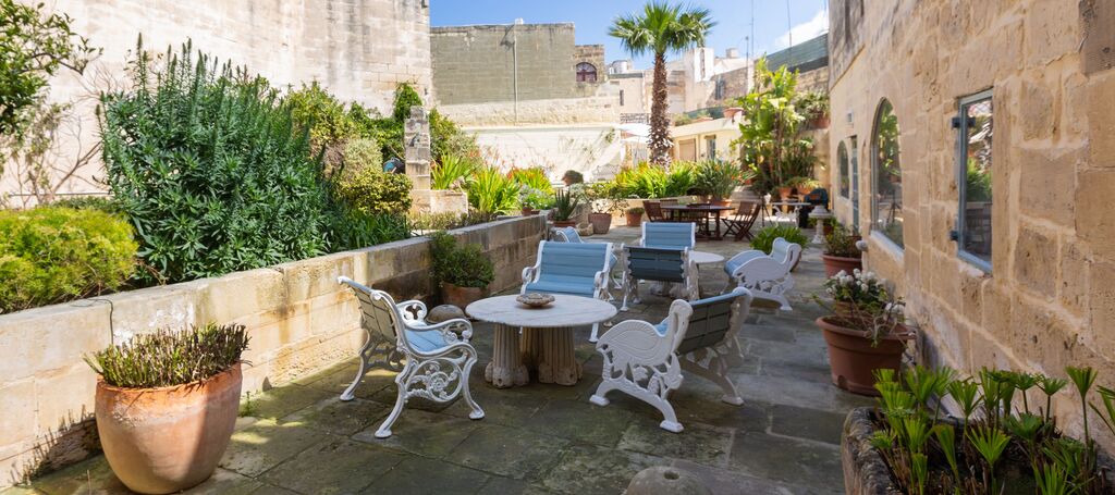 Attard, Furnished House of Character's Image 5