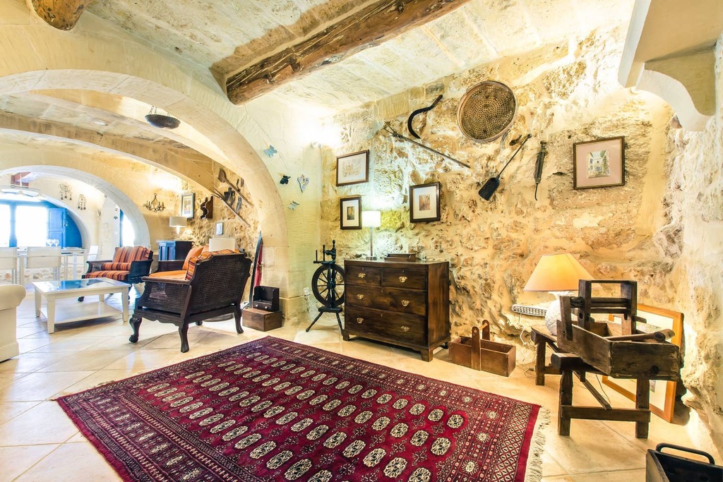 Xaghra (Gozo), Furnished House of Character's Image 7