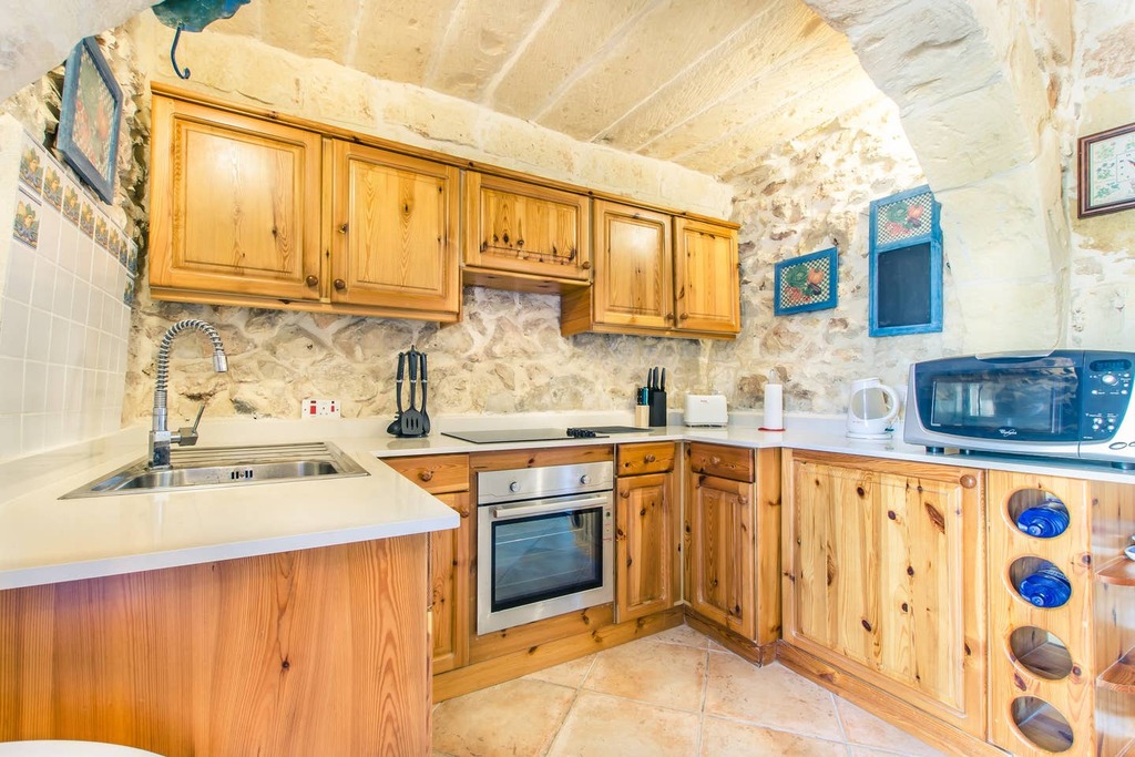 Xaghra (Gozo), Furnished House of Character's Image 9