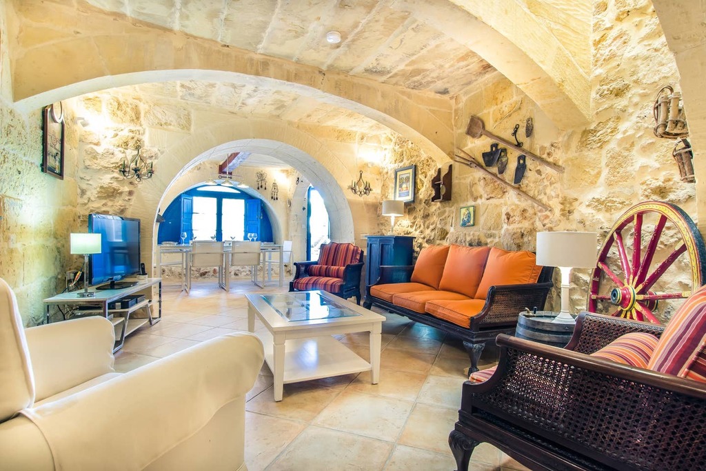 Xaghra (Gozo), Furnished House of Character's Image 11