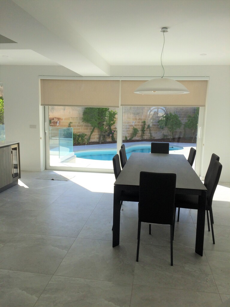 P_003693_Attard_villa_dining_roo