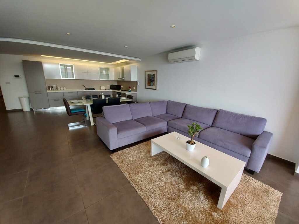 P_003729_Sliema-apartment-to-let