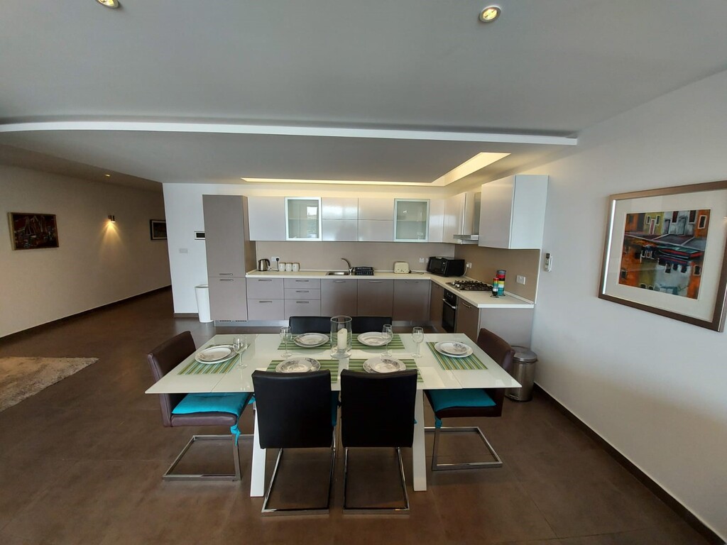 Sliema, Furnished Apartment's Image 4