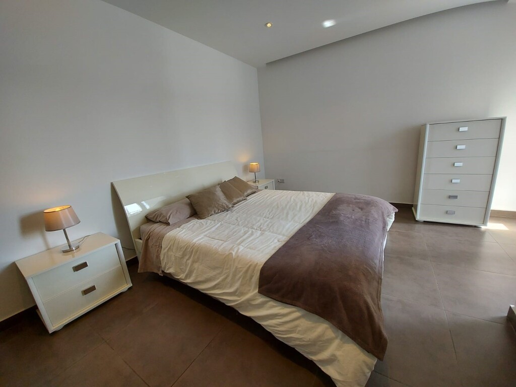 Sliema, Furnished Apartment's Image 6