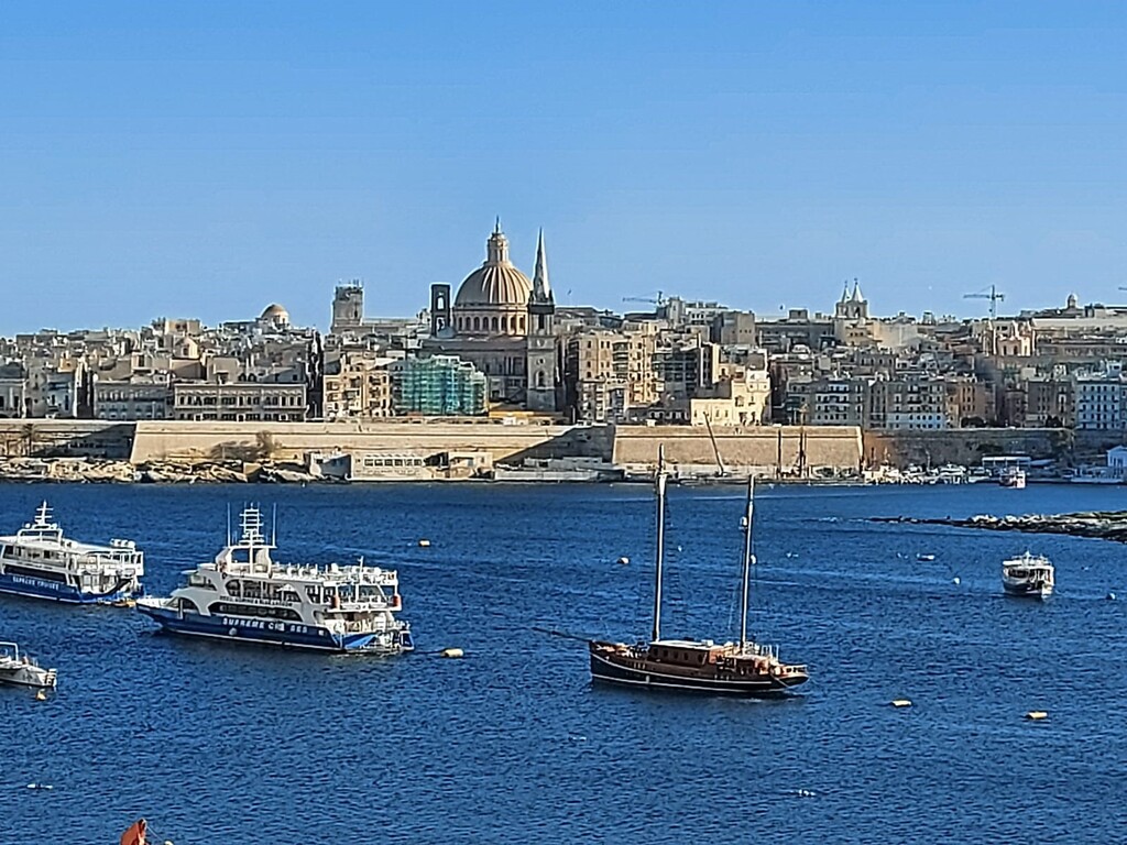 P_003729_Sliema-apartment-to-let