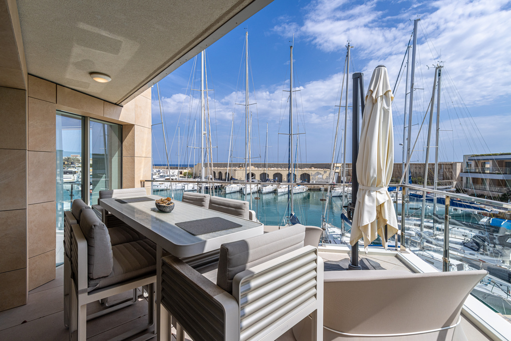 St.Julians_apartment_for_rent-safe_location-oyster_christie's