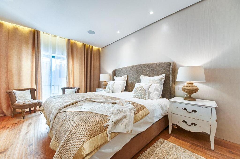 Sliema, Luxury Furnished Apartment's Image 11