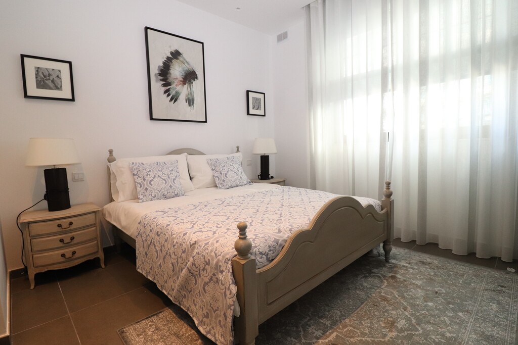 Pendergardens, Luxury Furnished Apartment's Image 4