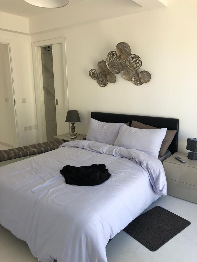 Sliema, Furnished Penthouse's Image 6