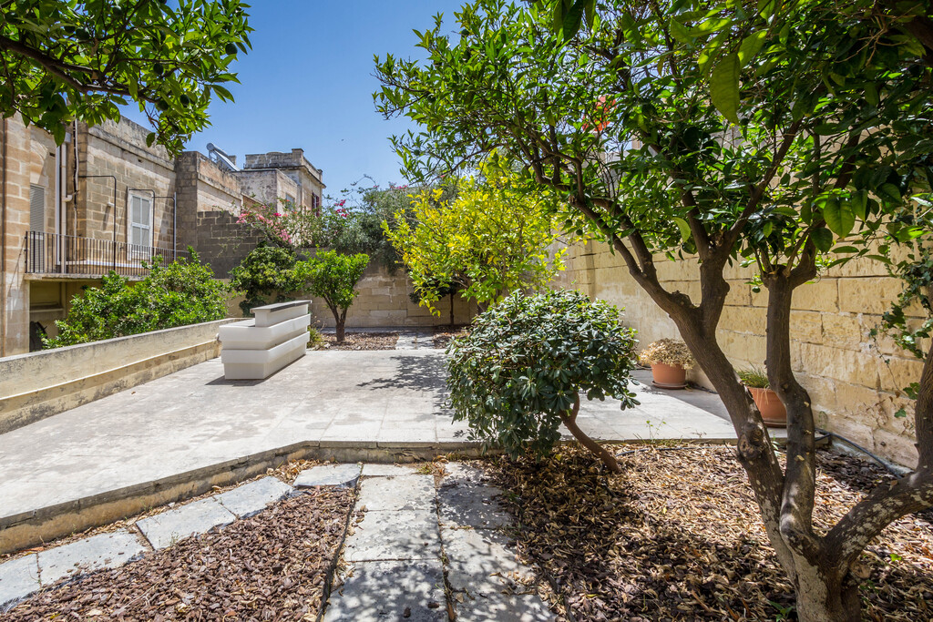 Ta' Xbiex, Finished Semi-detached Villa's Image 6