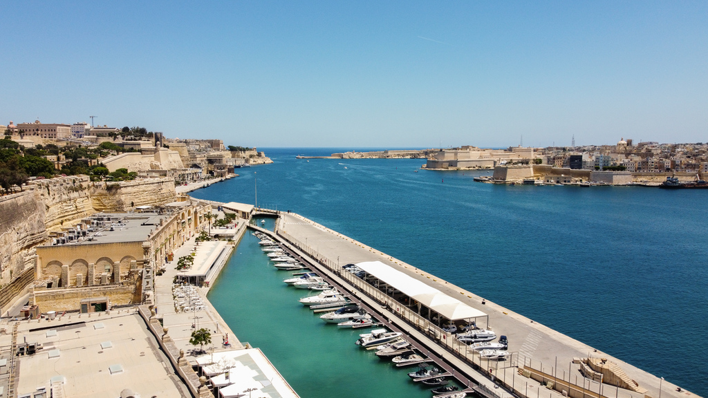 P_003933_H._Grand_Harbour_View.j