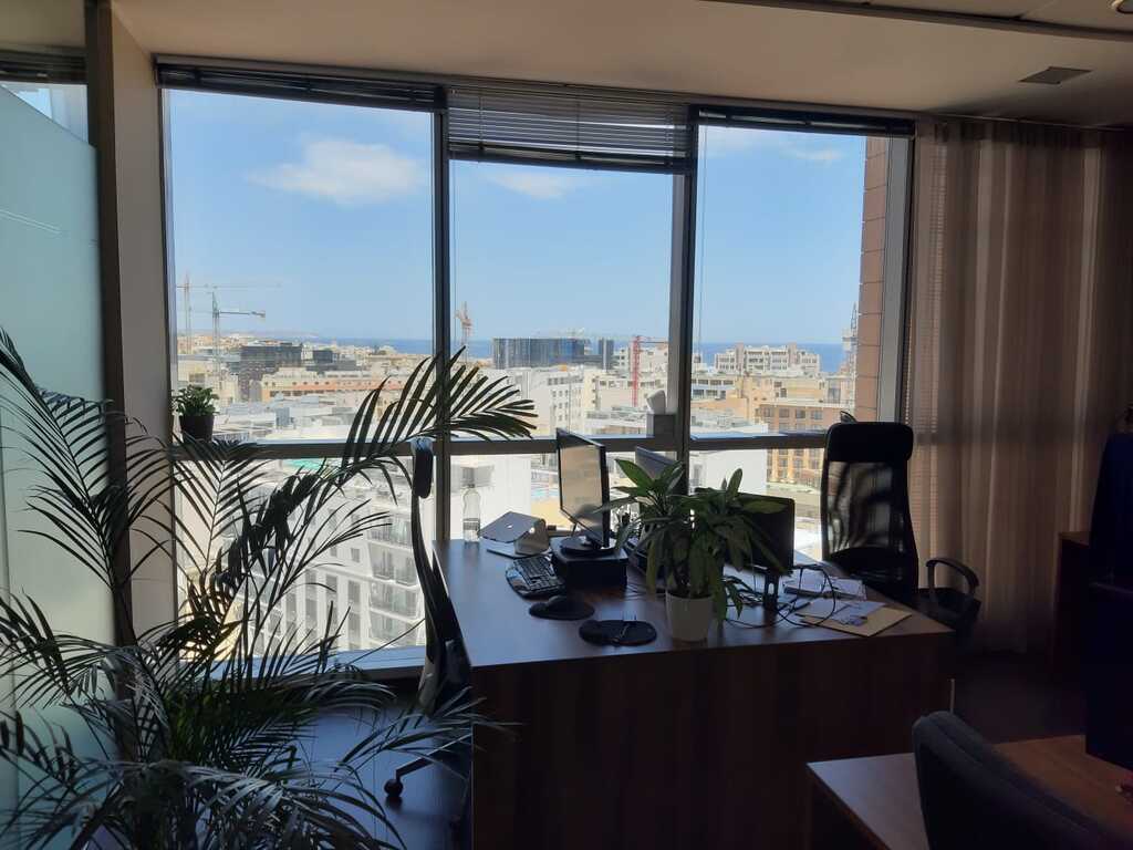 Portomaso, Fully Equipped Office's Image 2