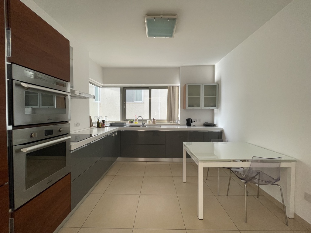 Sliema, Furnished Apartment's Image 4