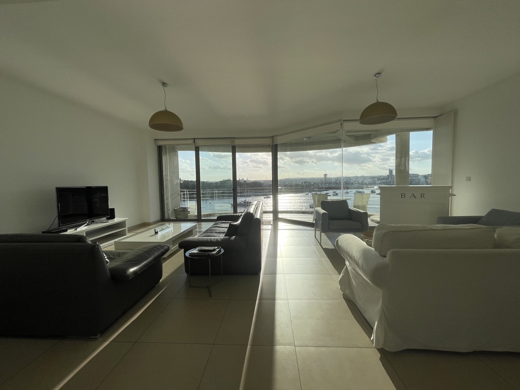 Sliema, Furnished Apartment's Image 3