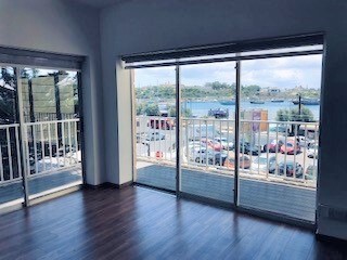 Sliema, Finished Office's Image 2