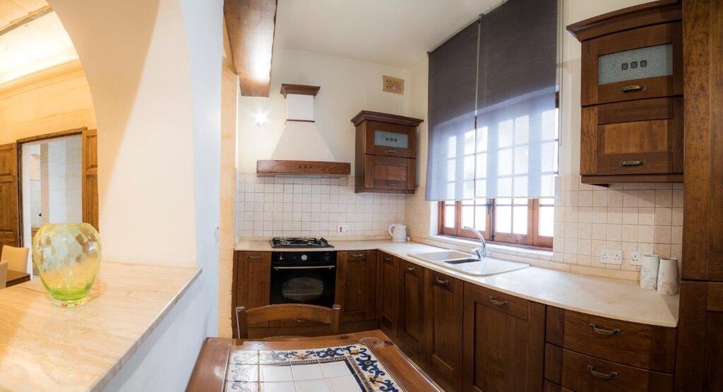 Sliema, Furnished Town House's Image 3