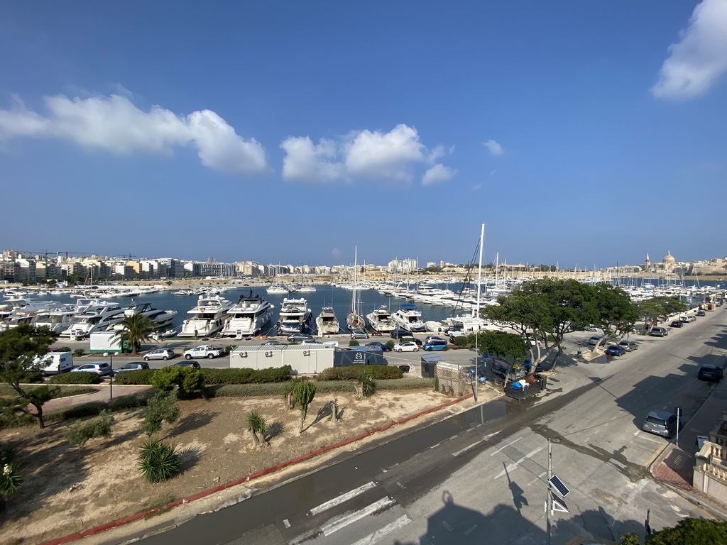 P_004202_Seafront_Villa_Ta_Xbiex