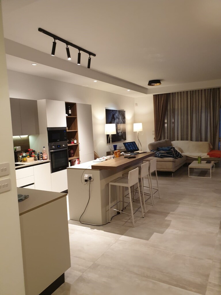 P_004203_St.Julians_Apartment_ki