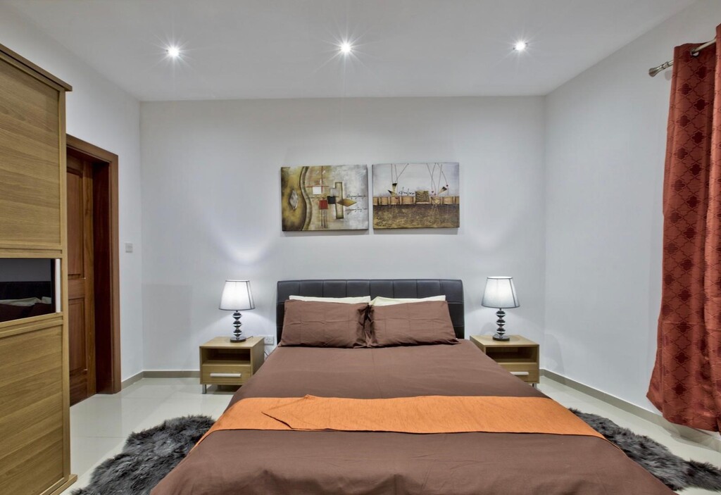 Sliema, Furnished Apartment's Image 6