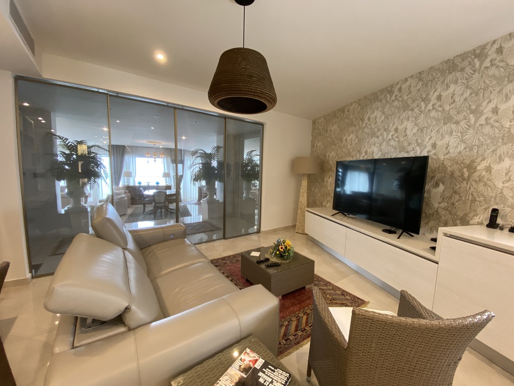 Sliema, Luxurious Finish Apartment's Image 3