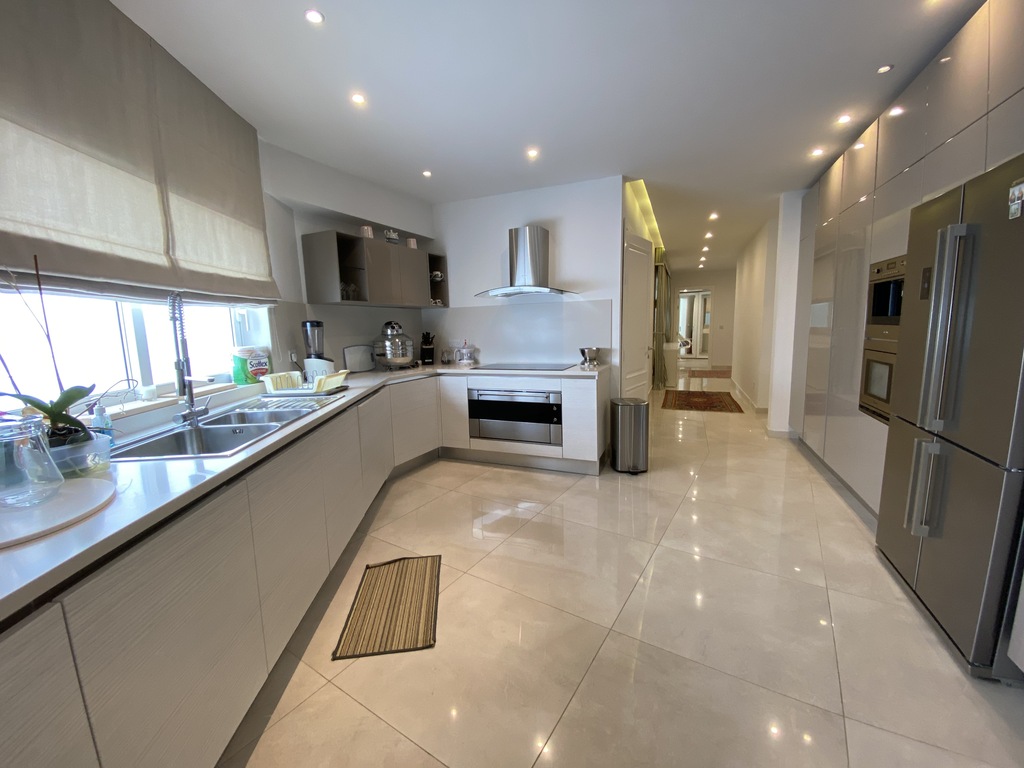 Sliema, Luxurious Finish Apartment's Image 4