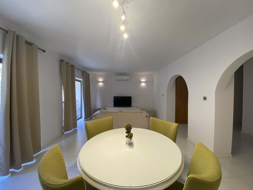 P_004302_St.Julians_Apartment_fo
